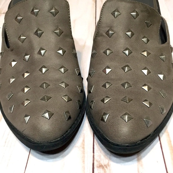 Gray studded mule Coconuts by MATISSE - Picture 2 of 12